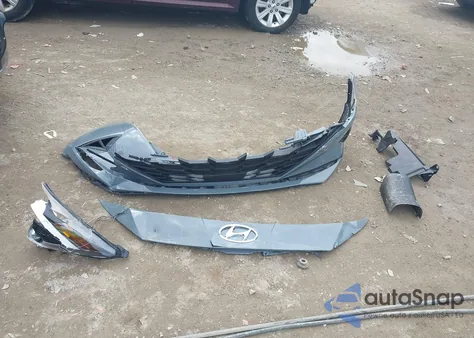 2023 Hyundai Elantra Sel z USA, uszkodzony, nr VIN KMHLM4AG2PU386911